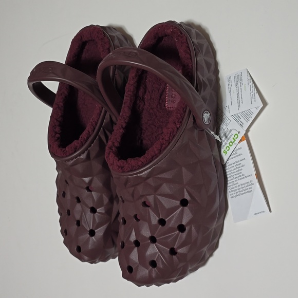 CROCS - Picture 2 of 9